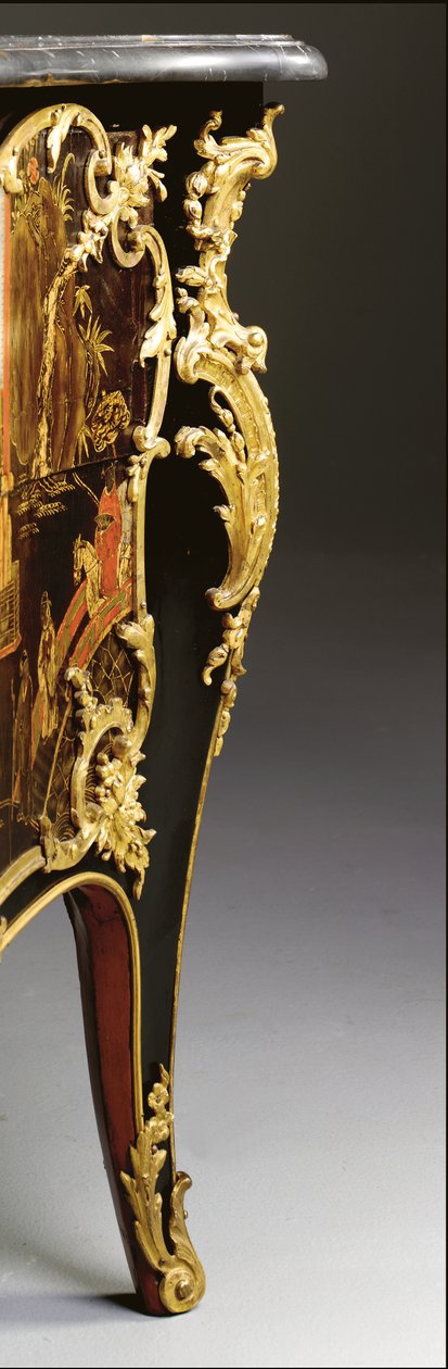 Ludvig XV kommod, c.1740 (ormolu-monterad kinesisk svart, polykrom & förgylld lack, serpentin, marmor och vernis) av Bernard van Risamburgh