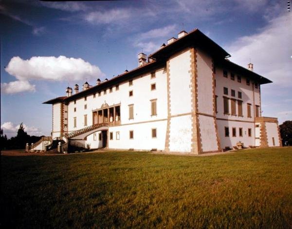 Medicean Villa av Artimino av Bernardo Buontalenti