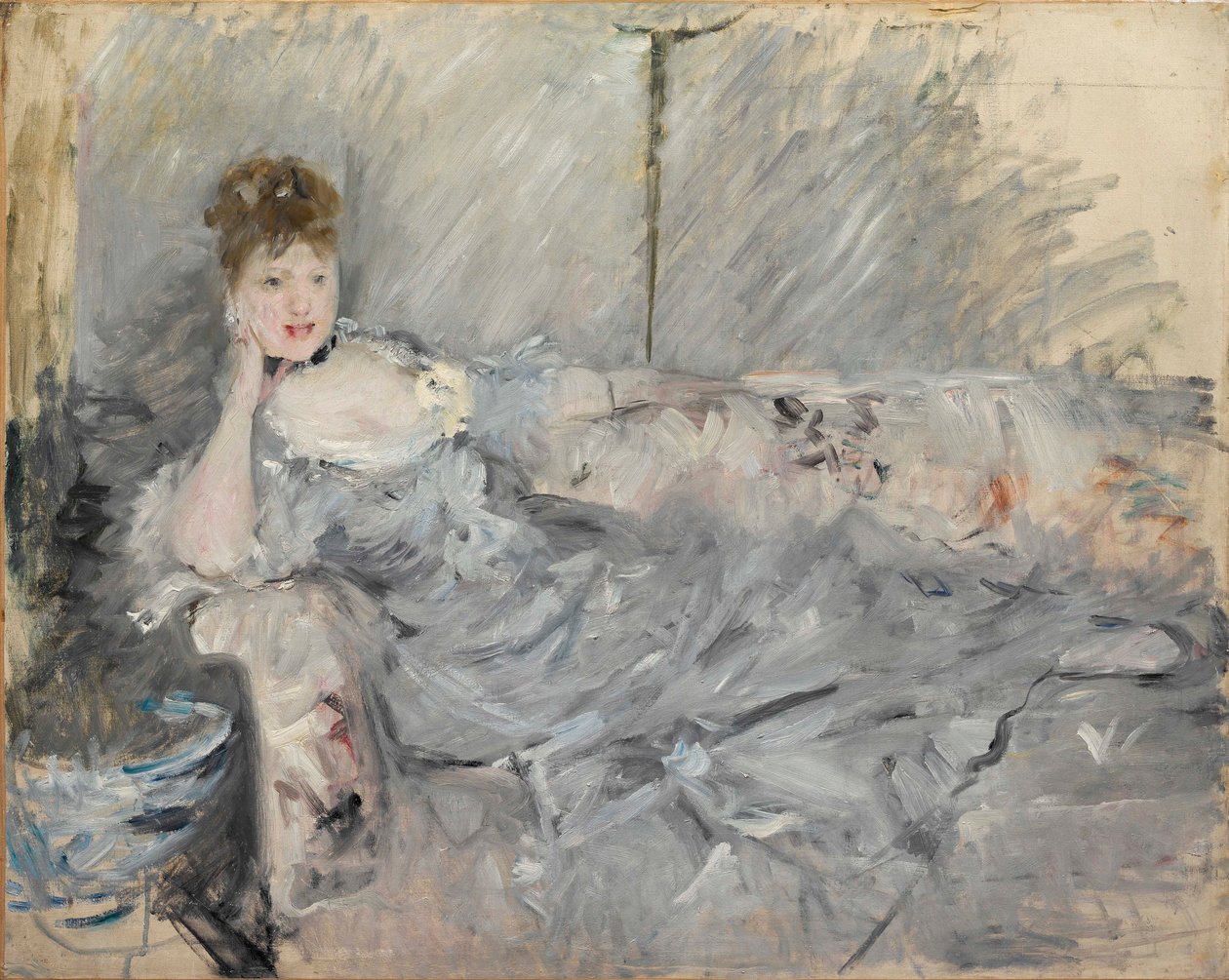 Kvinna i grå liggande av Berthe Morisot