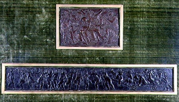 Bacchus triumf och Kristi avsättning (brons) av Bertoldo di Giovanni