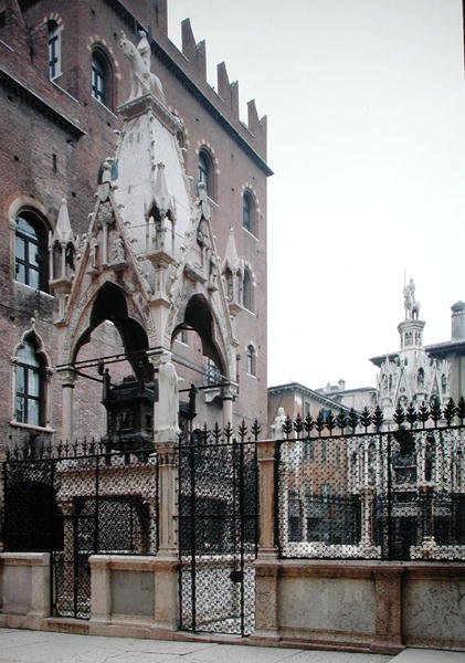 Gravmonument för Mastino II Della Scala (1308-51) av Bonino da Campione