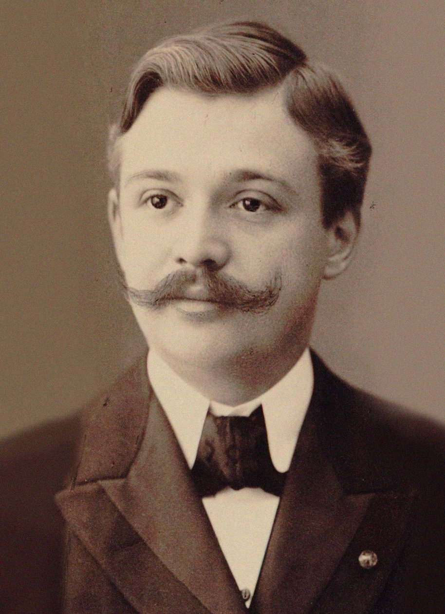 Porträtt av violinisten och kompositören Henri Marteau 1874-1934. av Breslau . Photo studio N. Raschkow