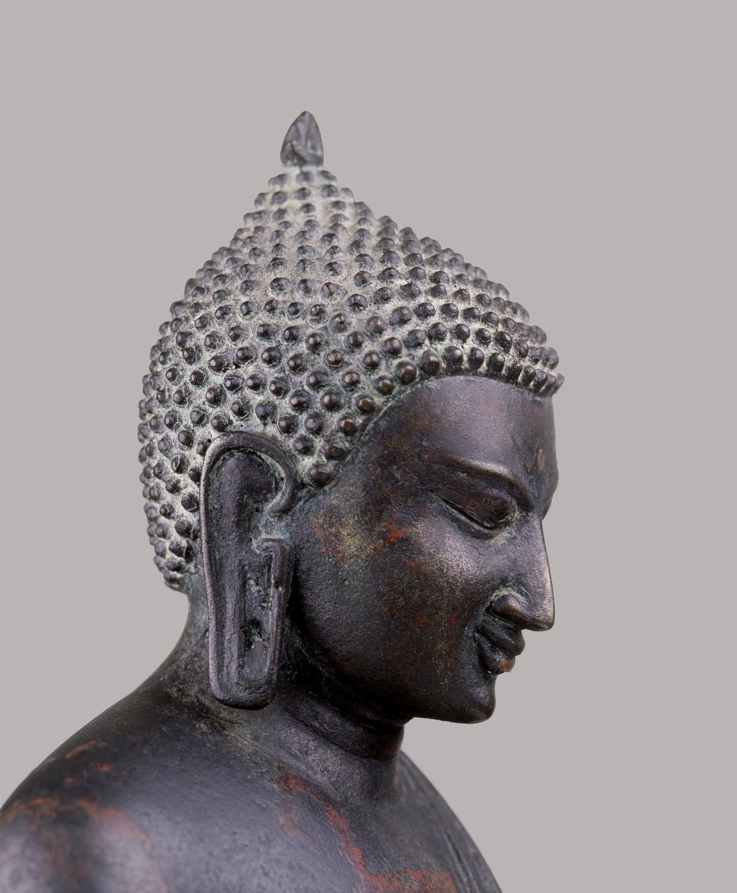 Head of a Buddha, klassisk hednisk stil (c11th-c14th) (metall) av Burmese School