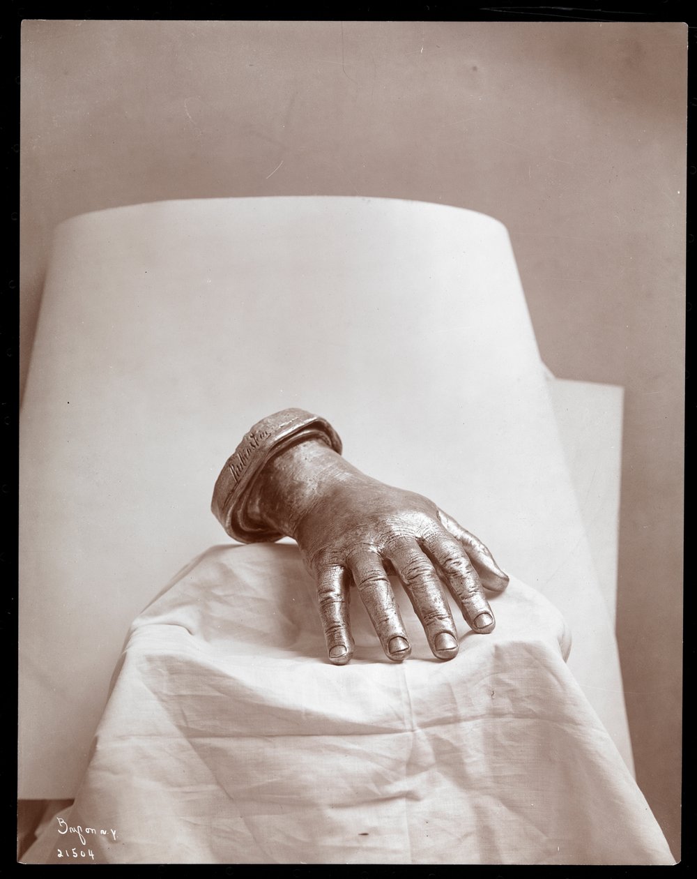 Bronsgjutning av Arthur Rubinsteins högra hand, 1906 av Byron Company