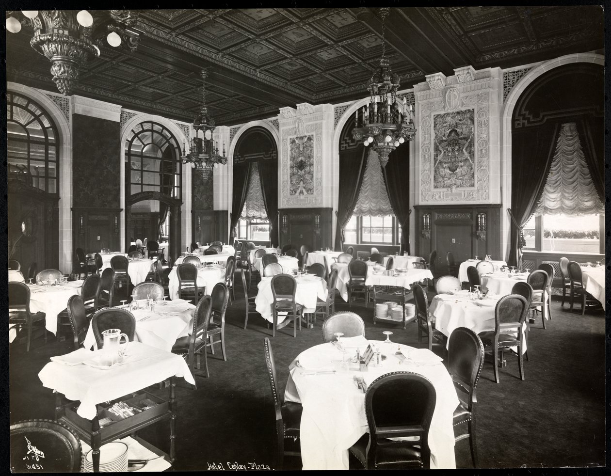 Matsal på Copley Plaza hotel, Boston, 1912 eller 1913 (silvergelatintryck) av Byron Company