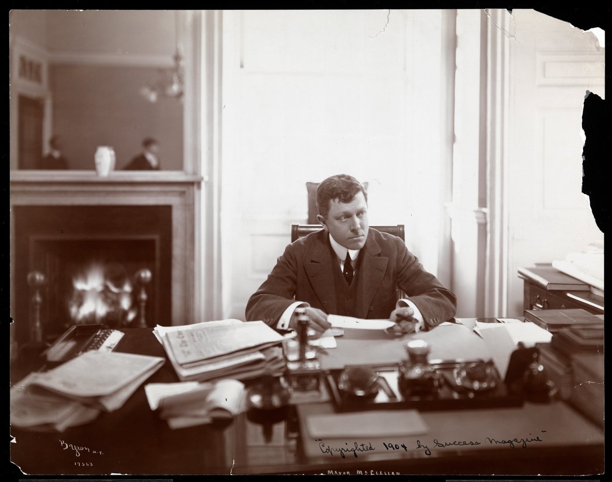Borgmästare McClellan, 1904 (silvergelatintryck) av Byron Company