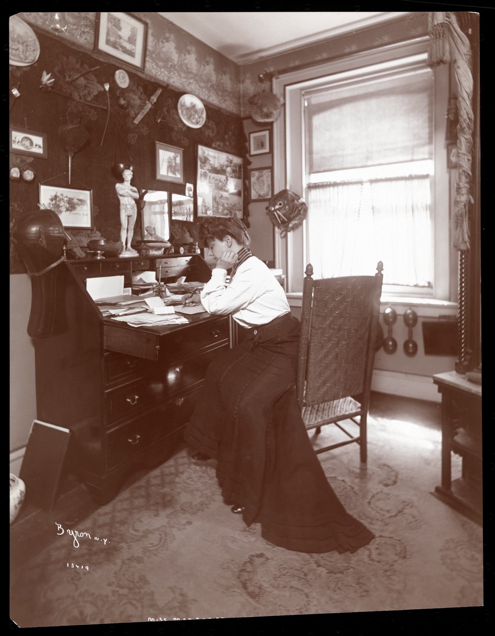 Miss Margaret Mayo, 1903 (silvergelatintryck) av Byron Company