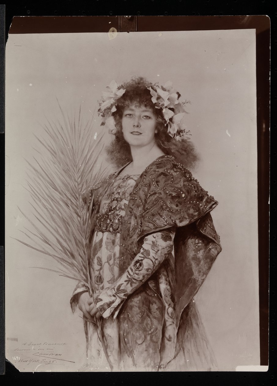 Porträtt av Sarah Bernhardt som Gismonda, 1895 eller 1896 (silvergelatintryck) av Byron Company