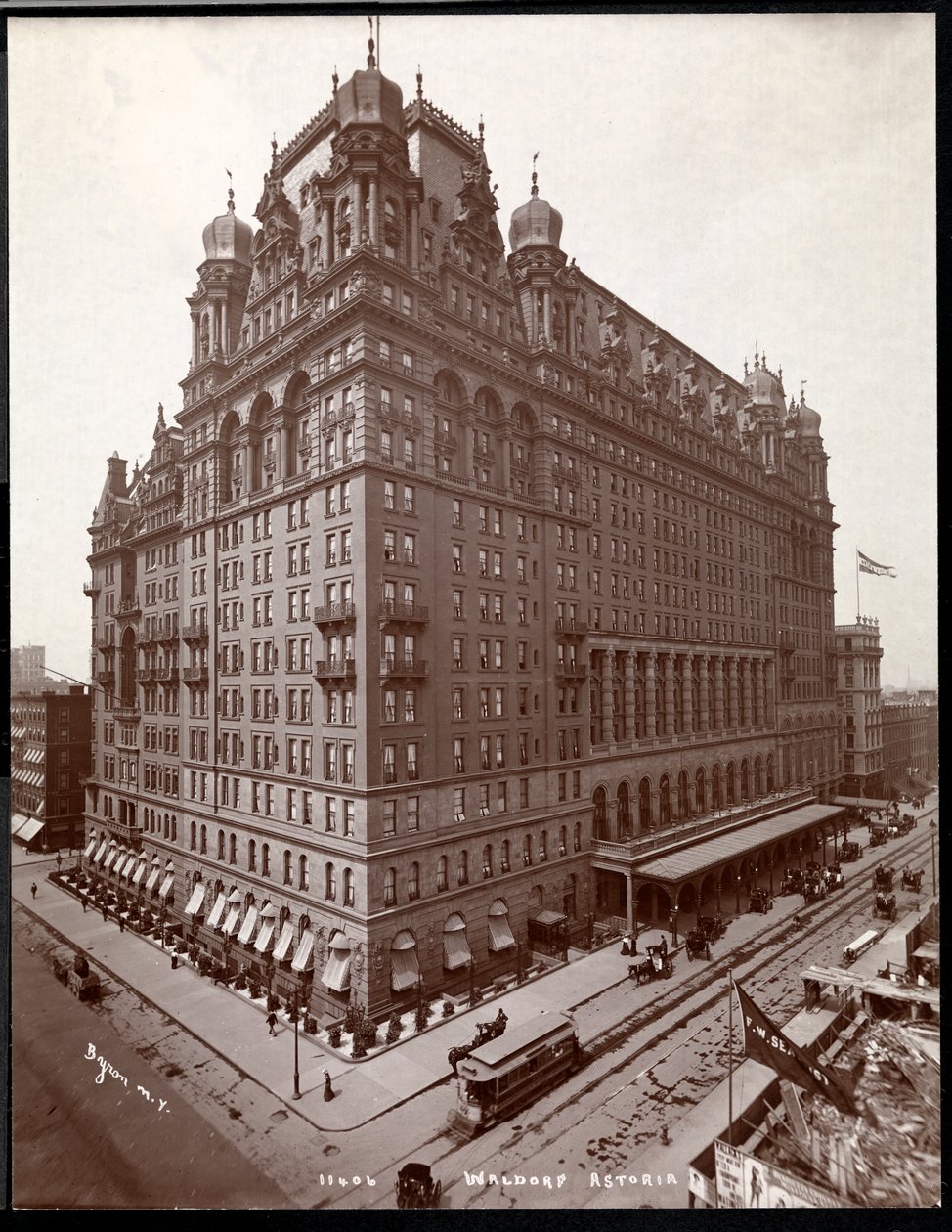 Waldorf Astoria på 34th Street och 5th Avenue, New York, 1901 eller 1902 (silvergelatintryck) av Byron Company