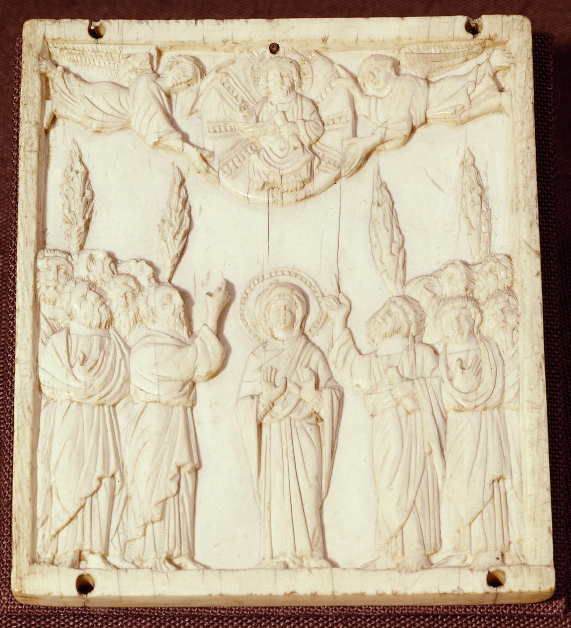Plakett som föreställer Kristi himmelsfärd, troligen från ett bokomslag, tidigt 1000-tal. av Byzantine
