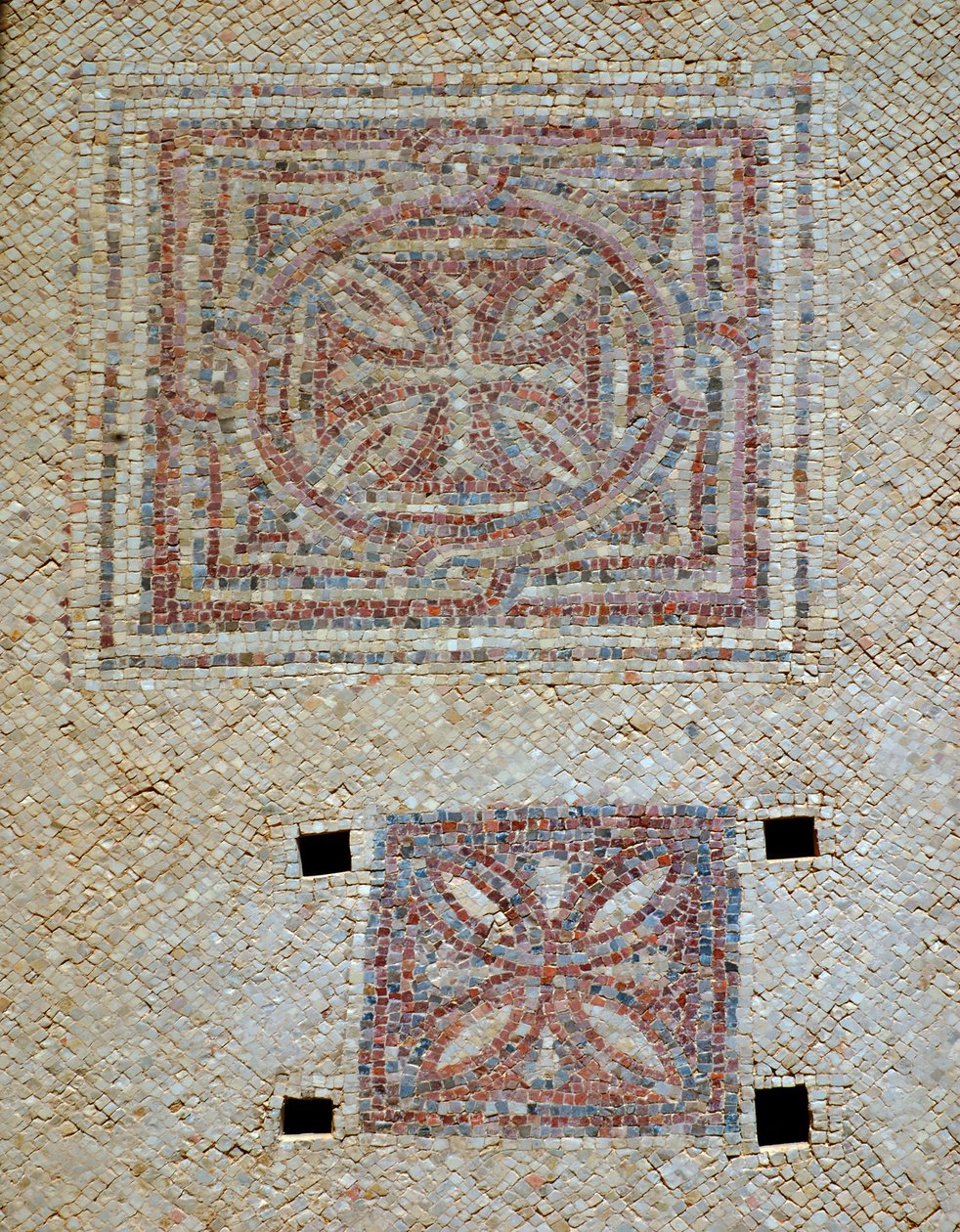 Detalj av kors från mosaikgolvet i den bysantinska kyrkan i Shoham, Israel, ca 500-talet e.Kr. (mosaik) av Byzantine Byzantine