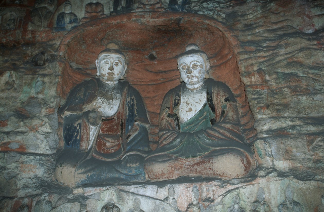 Kina, Shanxi-provinsen, sandstensstatyer av Buddha i Yungang-grottor av J.B. and Brown J. Rowbotham