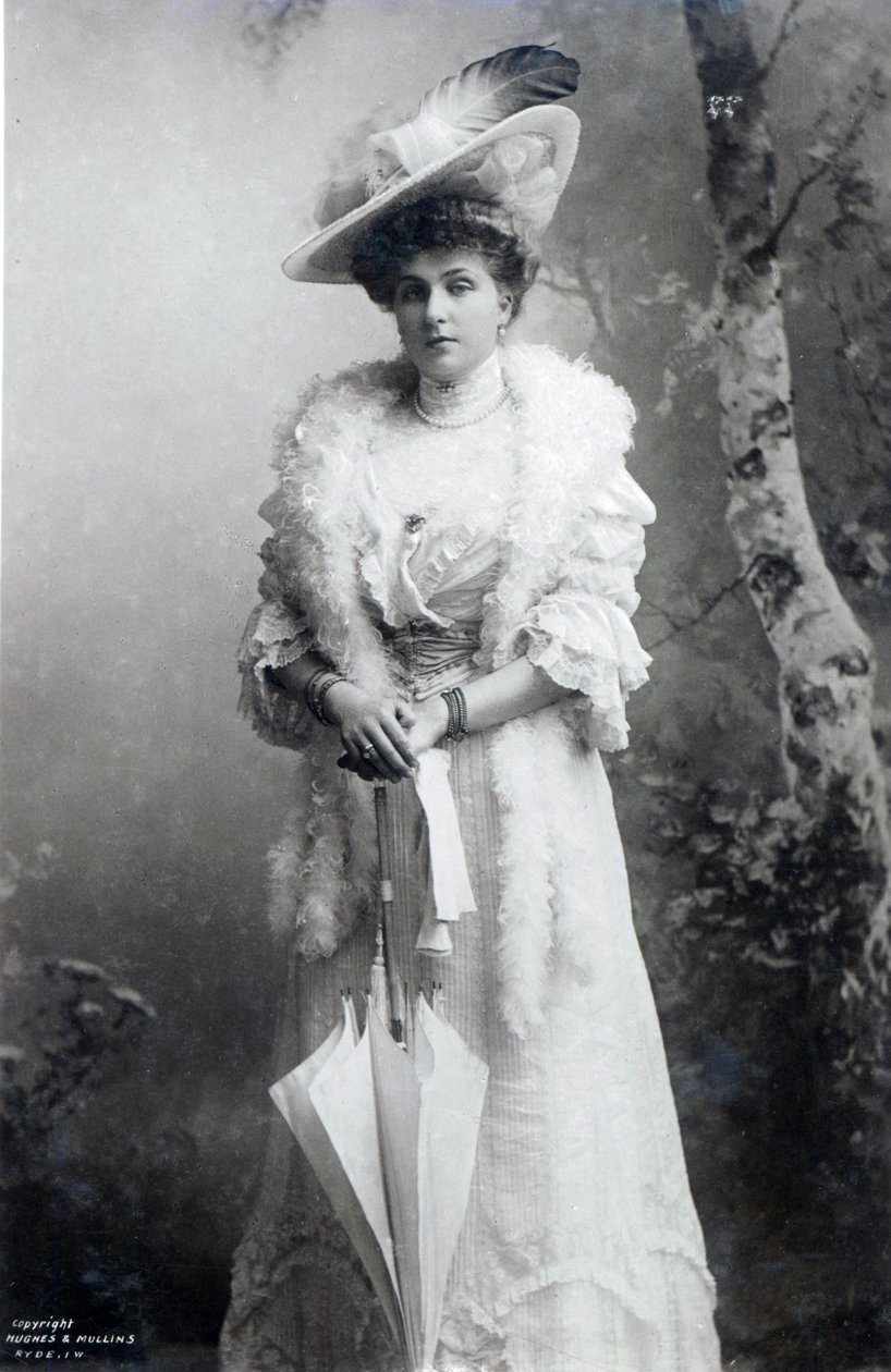 Drottning av Spanien, Ena av Battenberg, ca 1910 (s/v foto) av J.B. and Brown J. Rowbotham