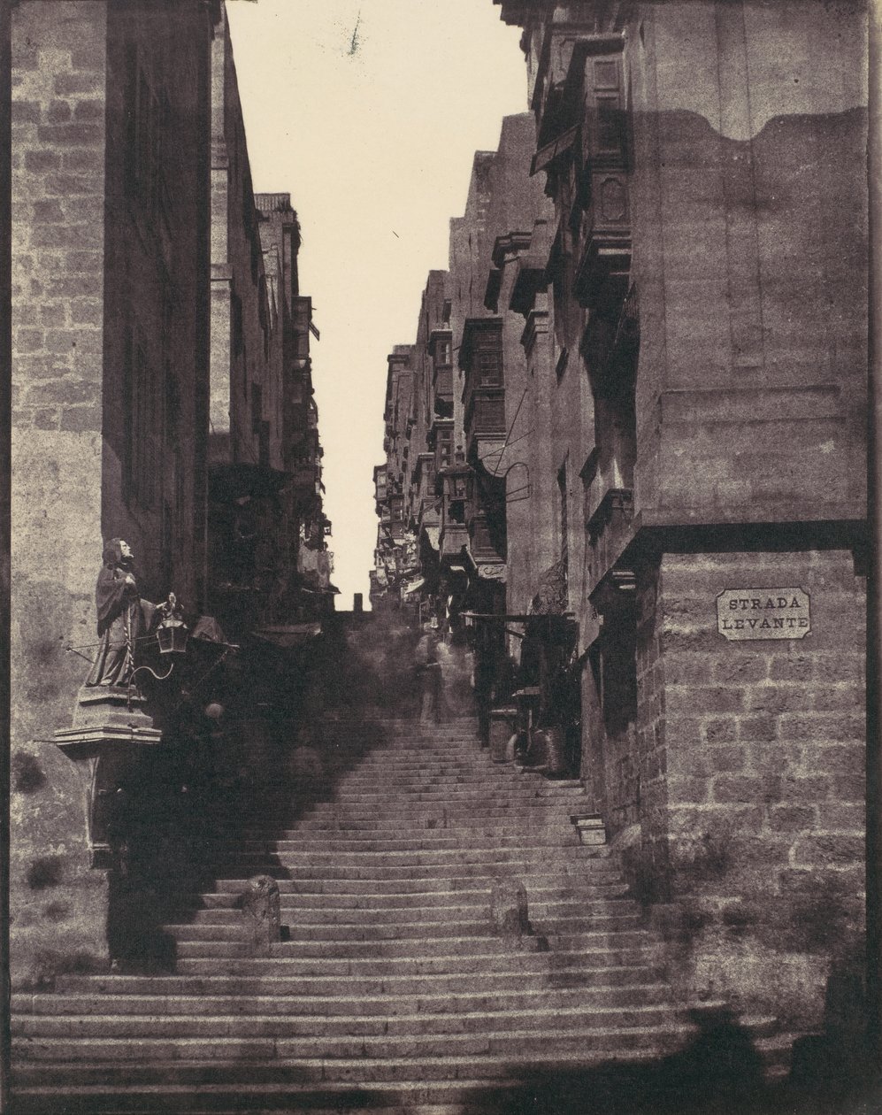 Strada Levante, Valletta, Malta, 1850-talet. av Calvert Jones