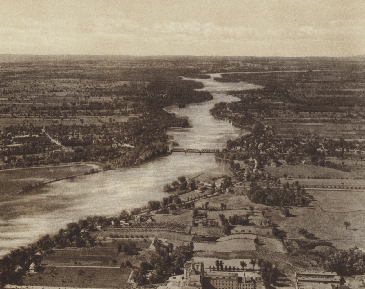Riviere Des Prairies, på baksidan av ön Montreal (svartvitt foto) av Canadian Photographer