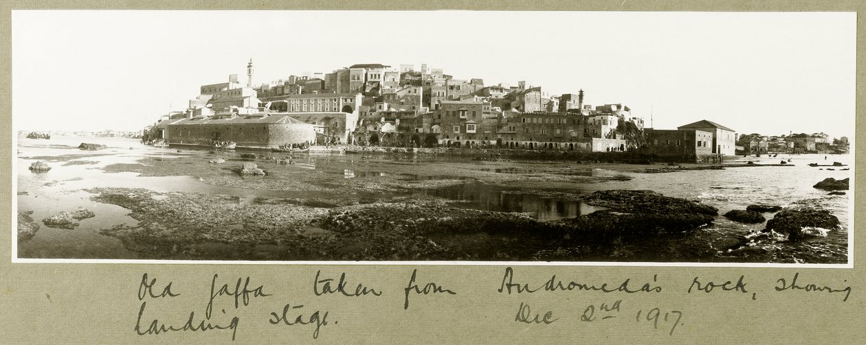 Gamla Jaffa från Andromedas klippa, 2 december 1917 av Capt. Arthur Rhodes