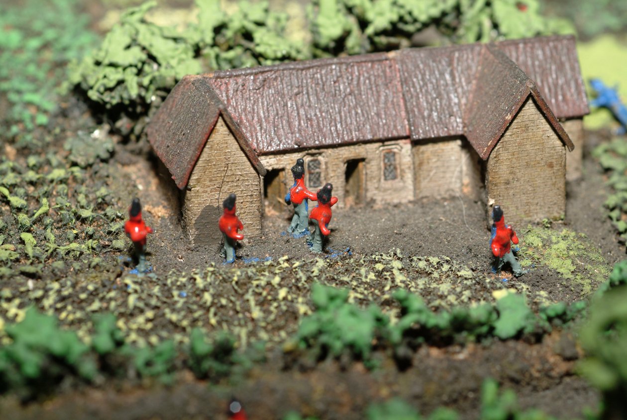 Diorama från slaget vid Waterloo som visar trupper placerade kl. 19.45 den 18 juni 1815 (blandade media) (detaljer) av Capt. William Siborne