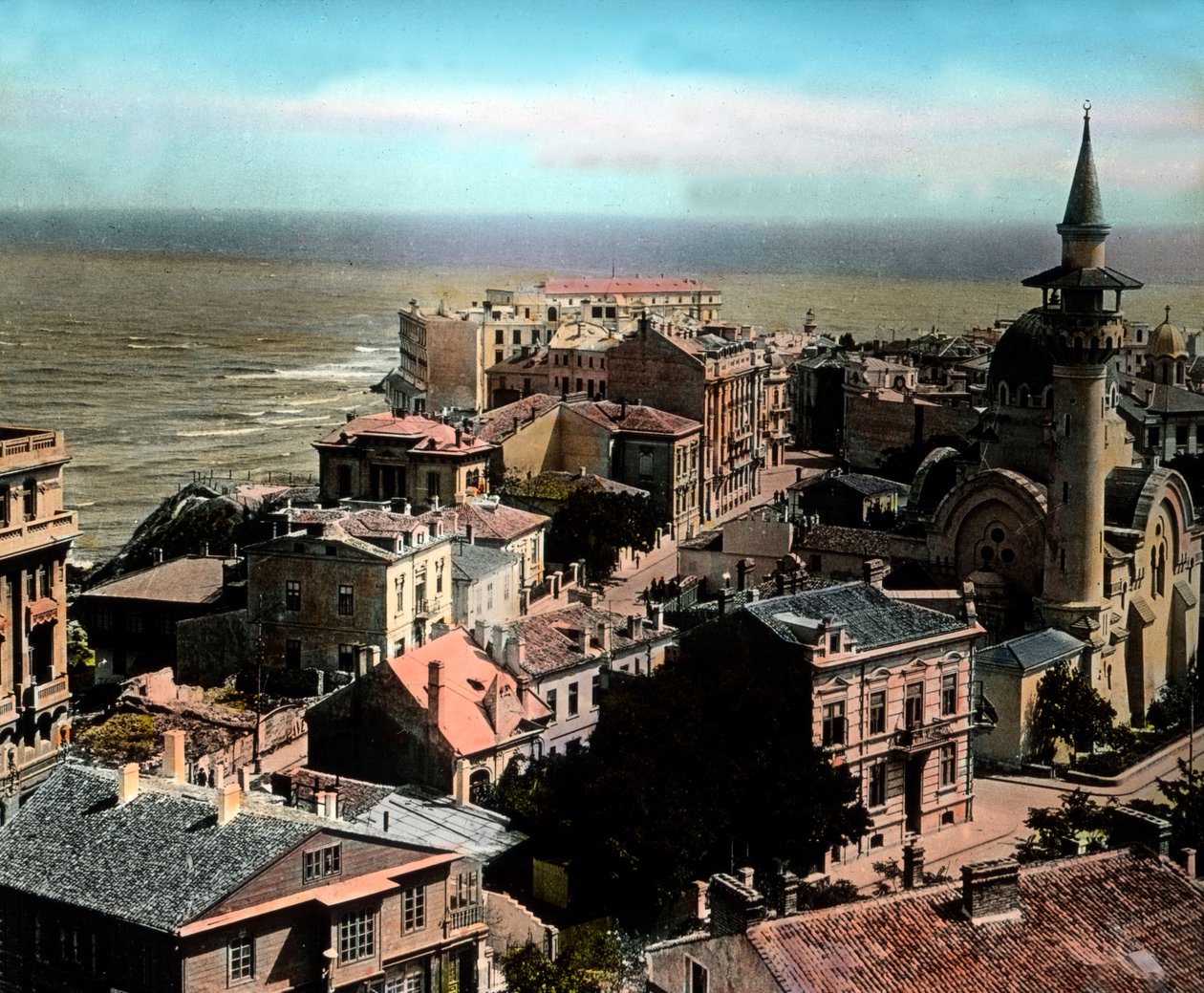 Rumänien, staden Constanta, en av de största hamnstäderna vid Svarta havet. Utsikt mot den stora Mahmudiye-moskén, bilddatum: ca 1920. Carl Simon-arkivet av Carl Simon