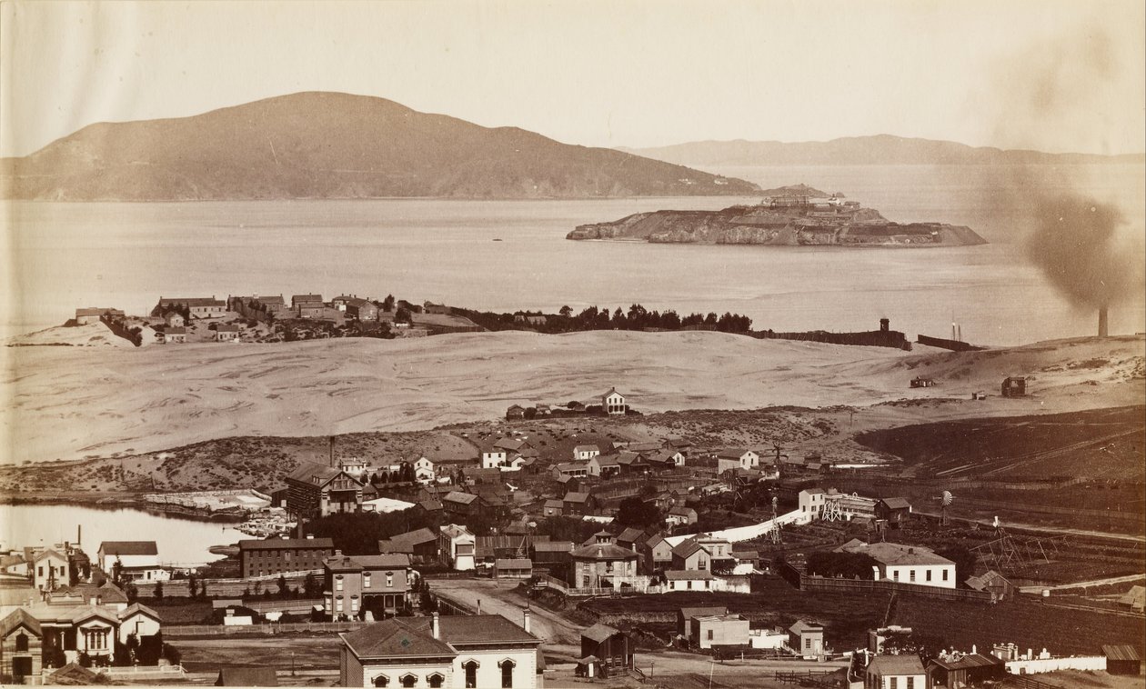 (Alcatraz och Black Pt. Från Russian Hill, S.F.) av Carleton E. Watkins