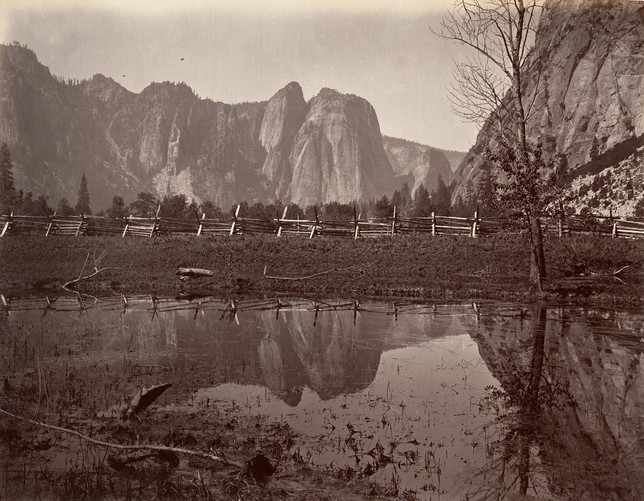 Cathedral Rocks, Yosemite, ca. 1872, tryckt ca. 1876. av Carleton E. Watkins.
