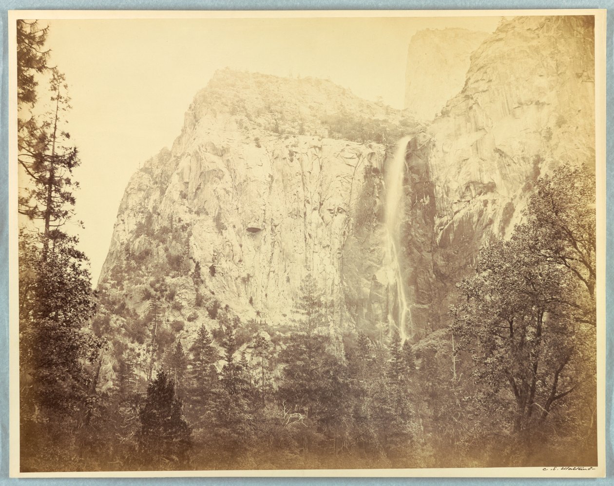 Drive, Brudslöja, Yosemite av Carleton E. Watkins