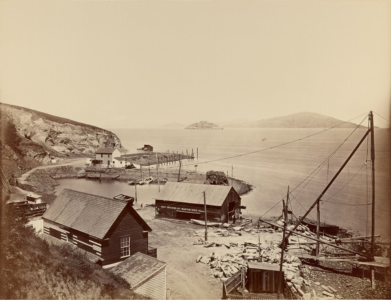 Alcatraz, från North Point av Carleton Watkins