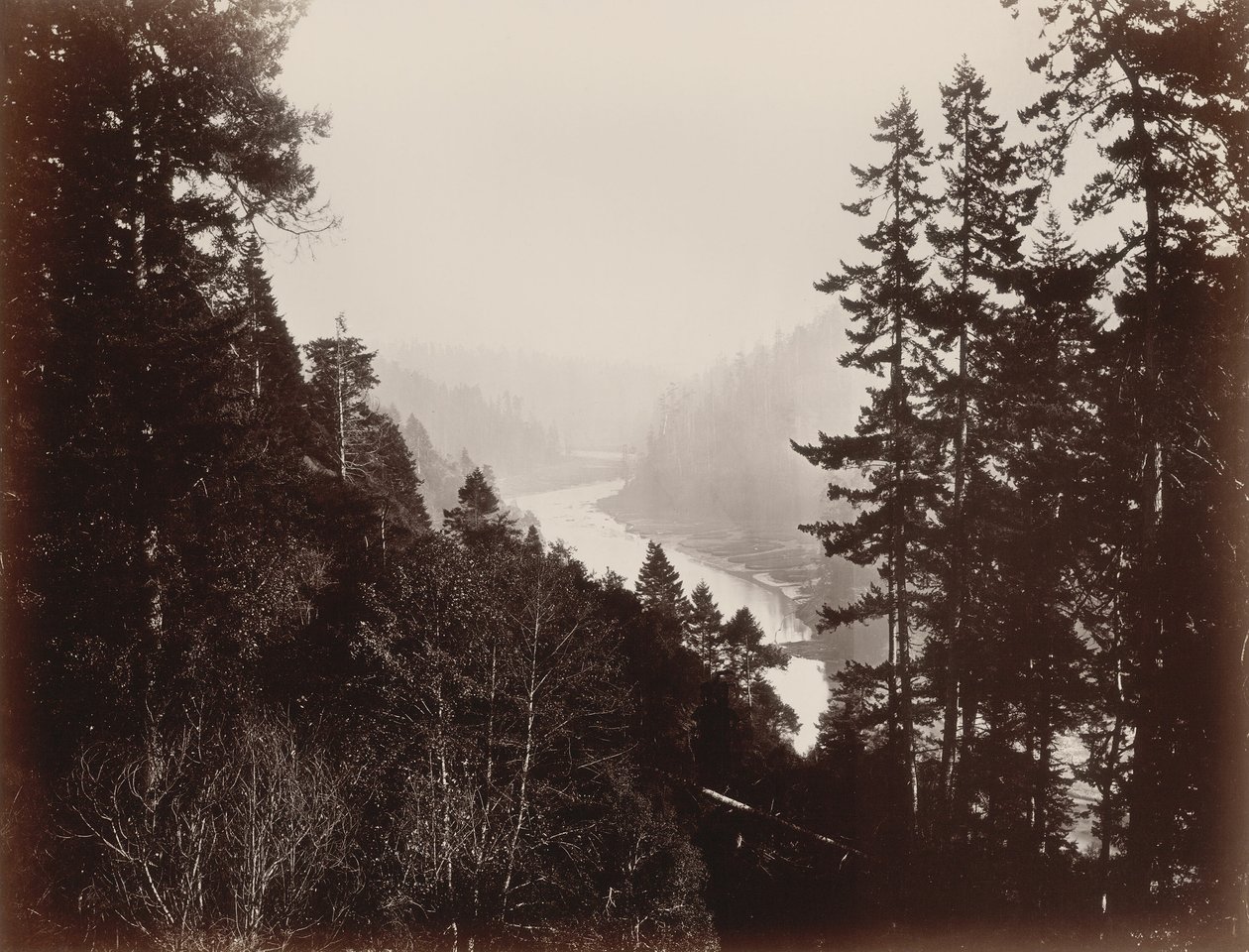 Big River, från Rancherie, Mendocino, Kalifornien av Carleton Watkins