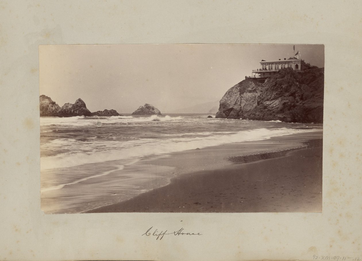 Huset på klippan av Carleton Watkins