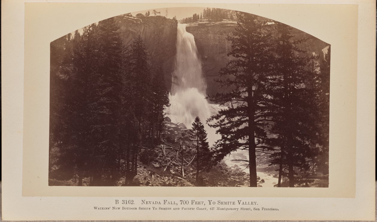 Nevadafallen, 700 fot, Yosemitedalen av Carleton Watkins