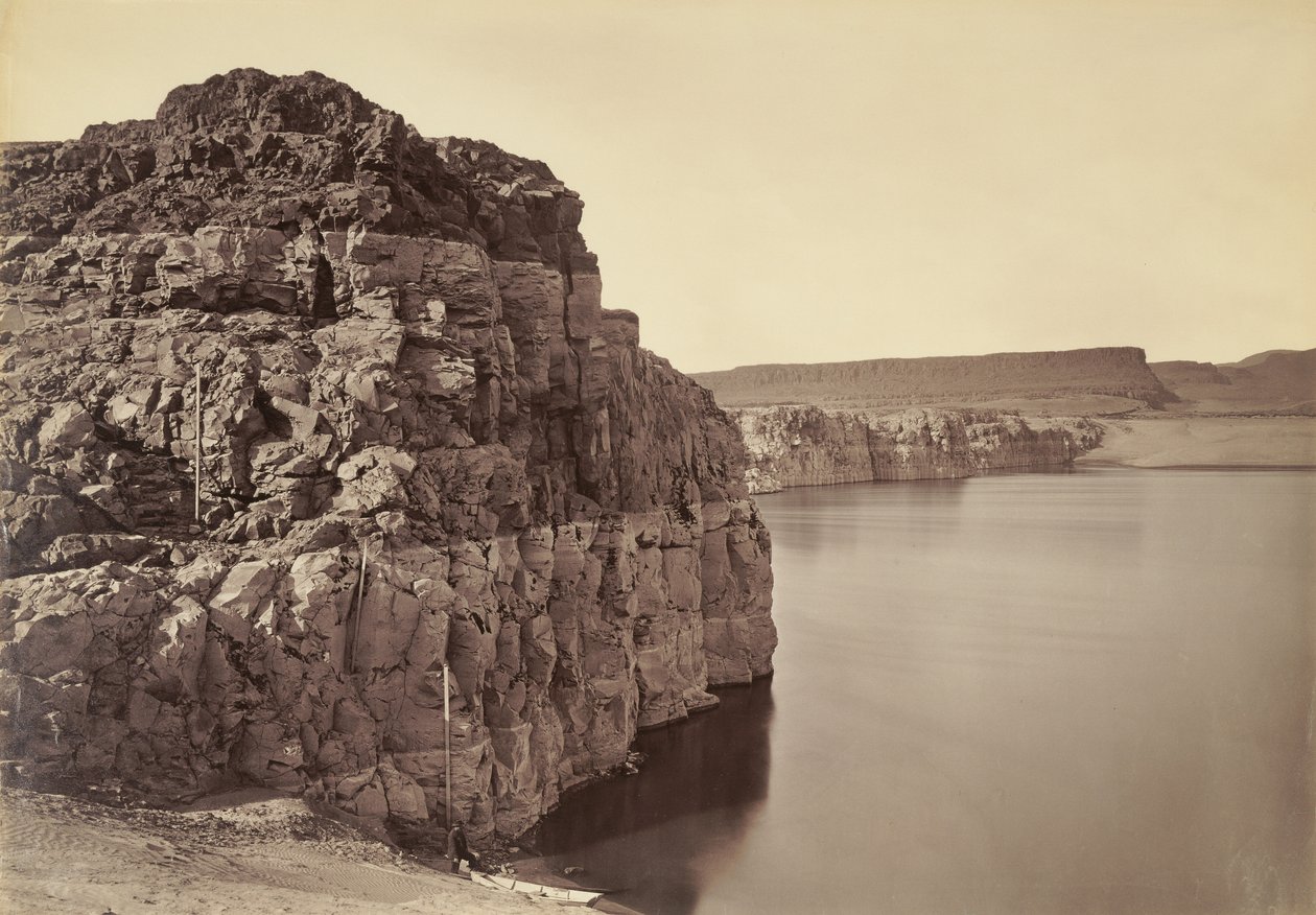 [The Dalles, högsta och lägsta vattenstånd, 92 fot] / [Dalles övre del, Columbiafloden, Oregon] av Carleton Watkins