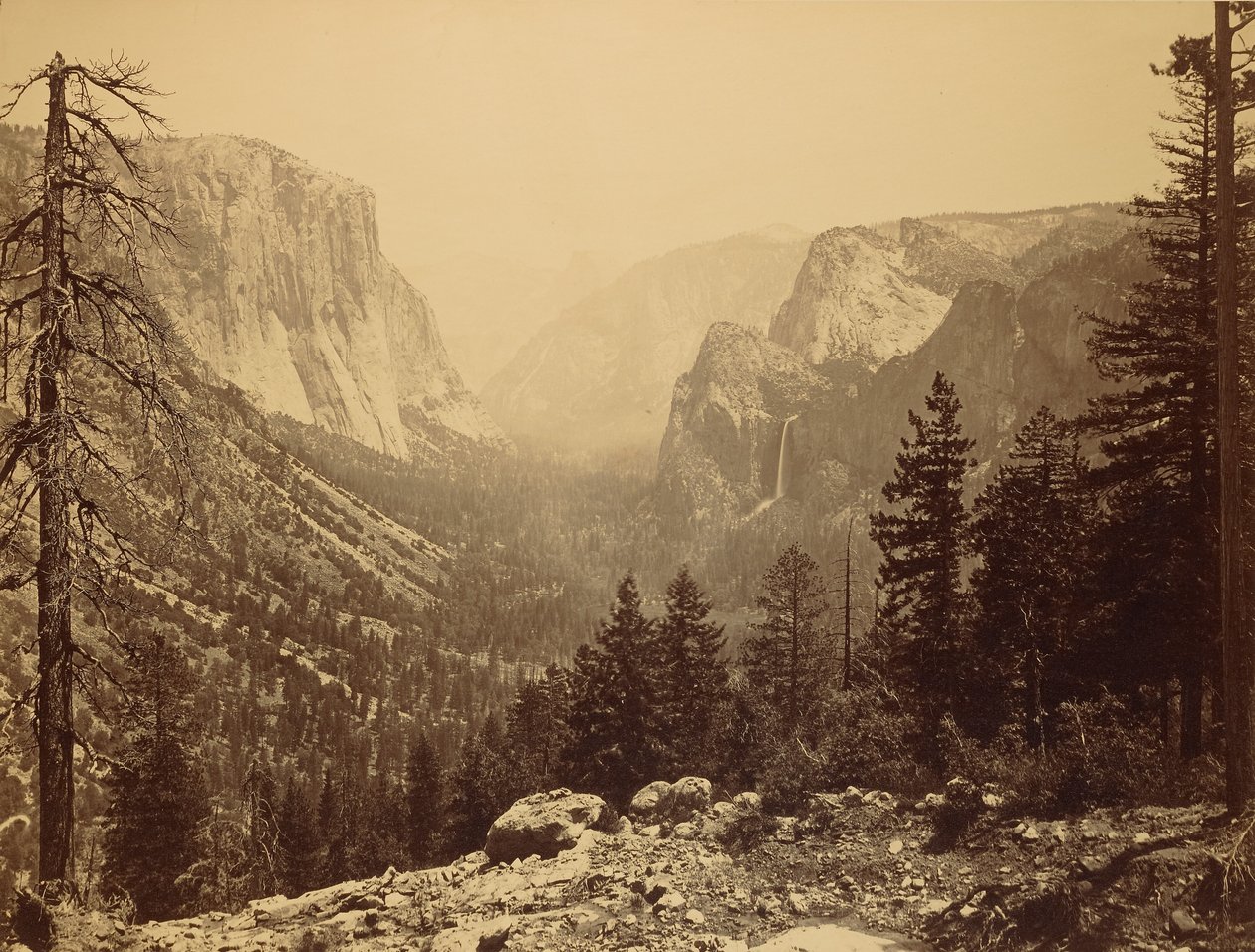 Yosemitedalen från Inspiration Point, Mariposa-leden / Översiktsvy över dalen från Inspiration Point av Carleton Watkins