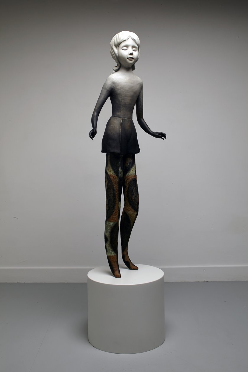Twinkle, 2014 (oljefärg på brons med bas i målad brons) av Cathie Pilkington