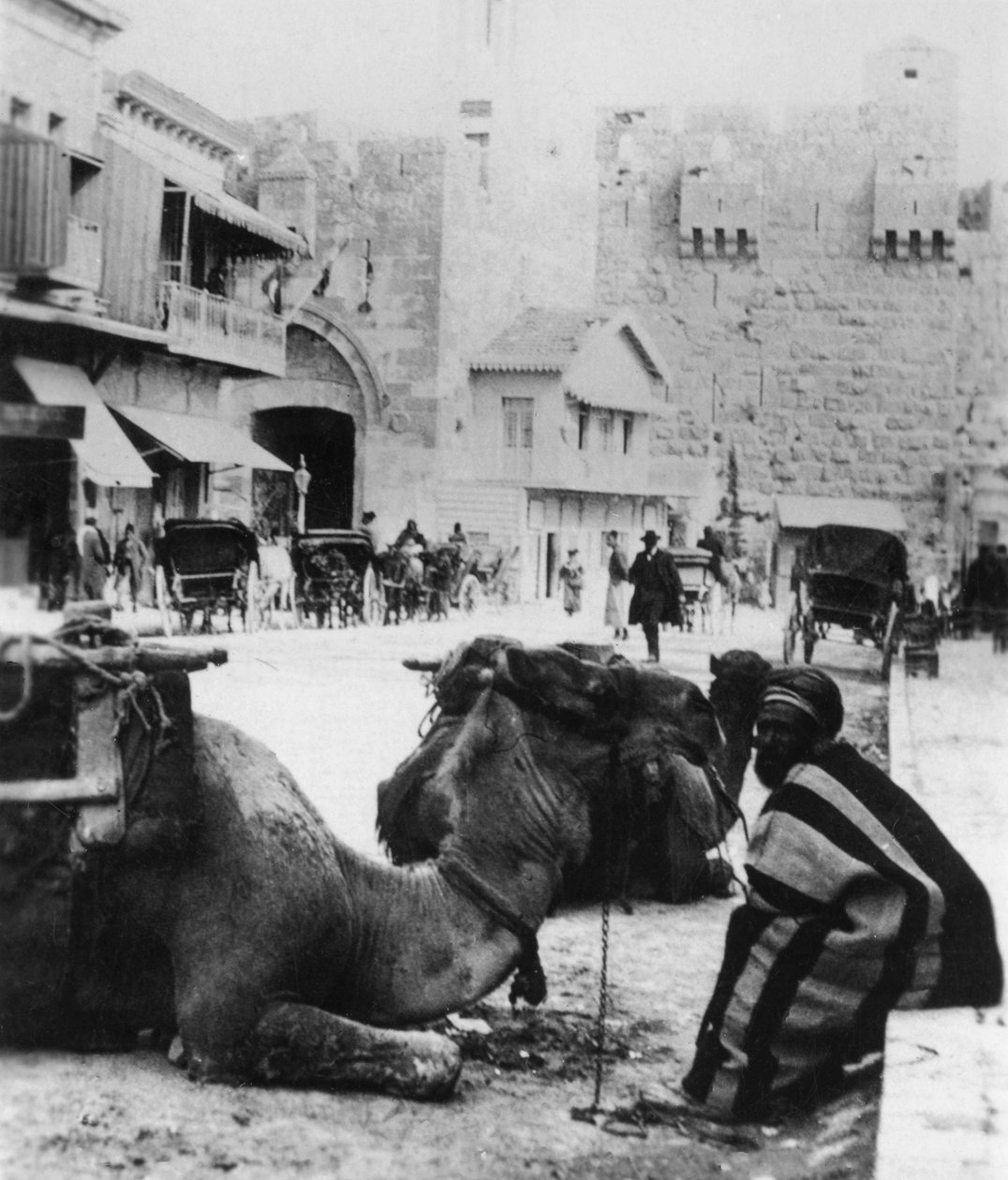 Nära Jaffaporten, Jerusalem, c1927-c1931 av Cavanders Ltd
