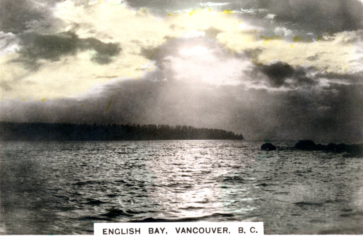 Solnedgång över English Bay, Vancouver, British Columbia, Kanada, c1920-talet. av Cavenders Ltd