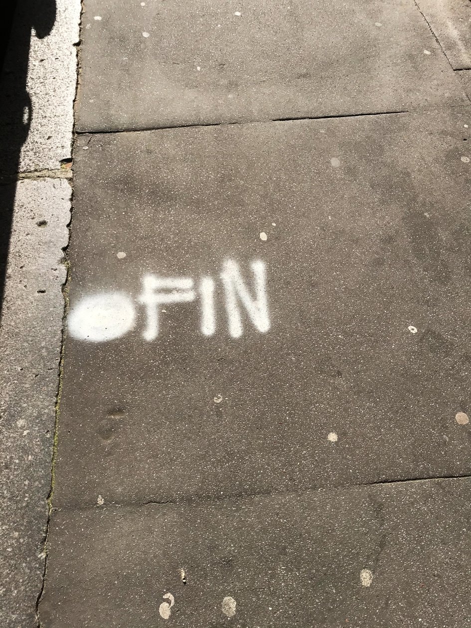 Sammansättning - Sen, 2021 (foto) av Cécile Jamet