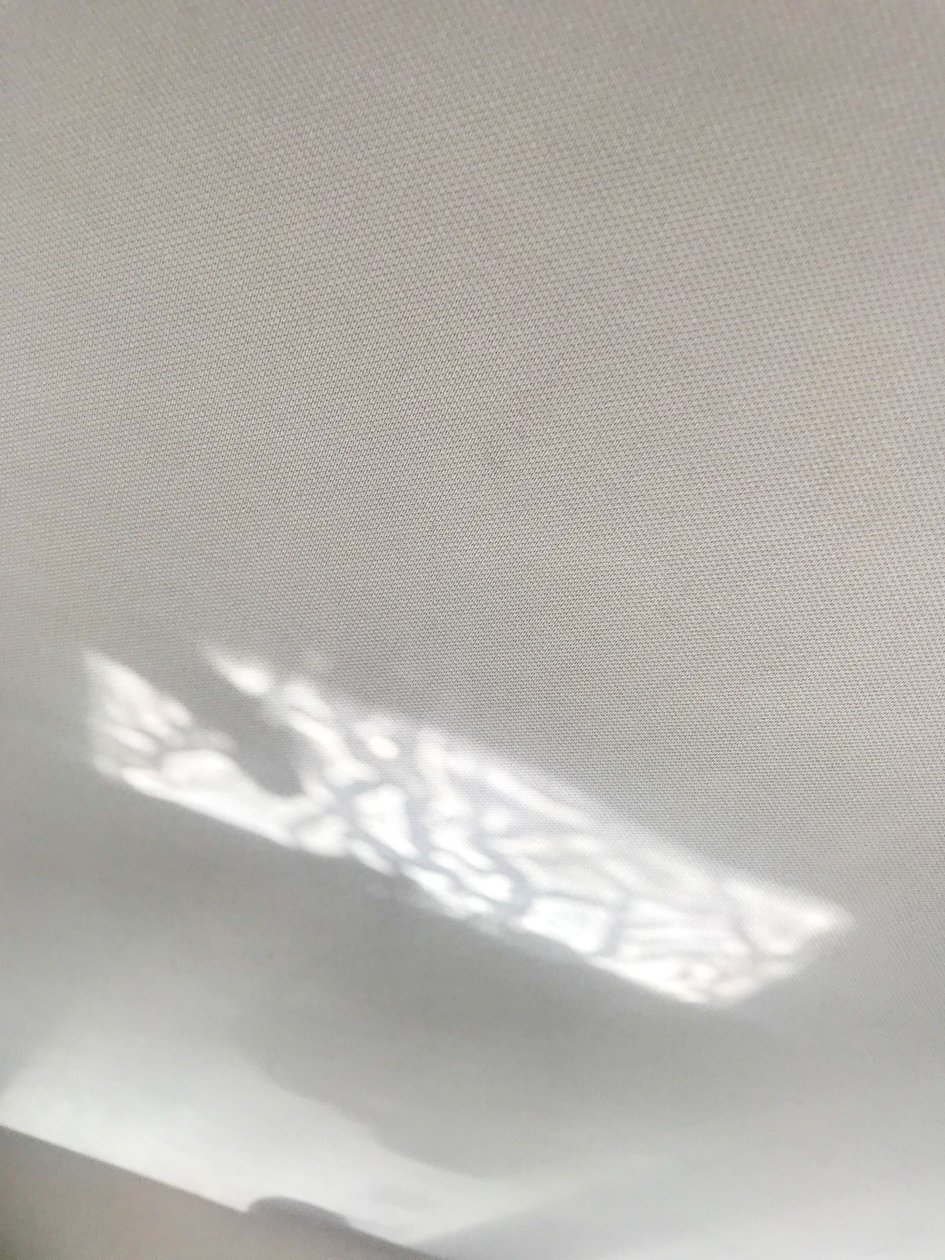 Komposition - Reflektioner, 2019 (foto) av Cécile Jamet