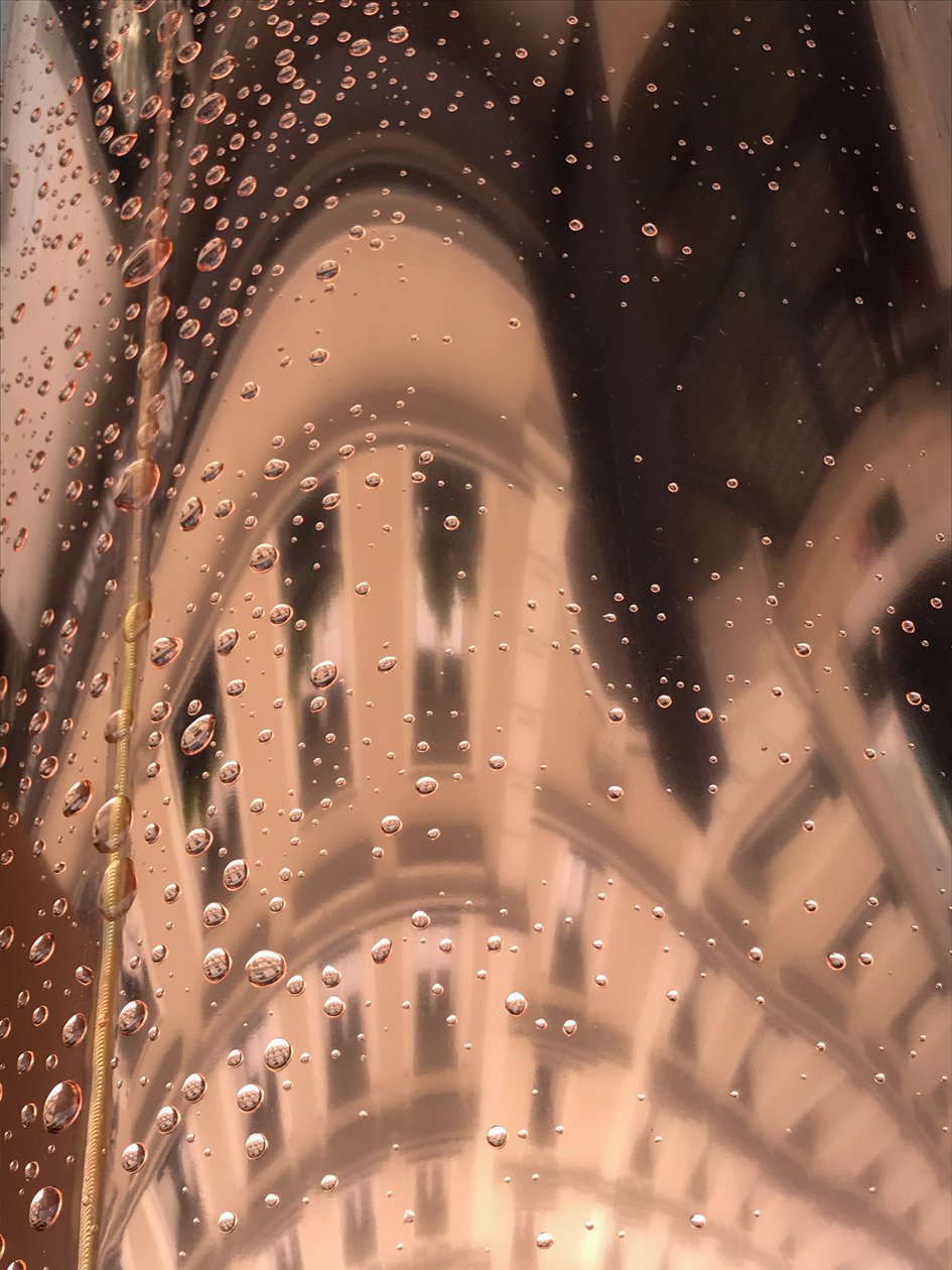Komposition - Reflektioner, 2021 (foto) av Cécile Jamet