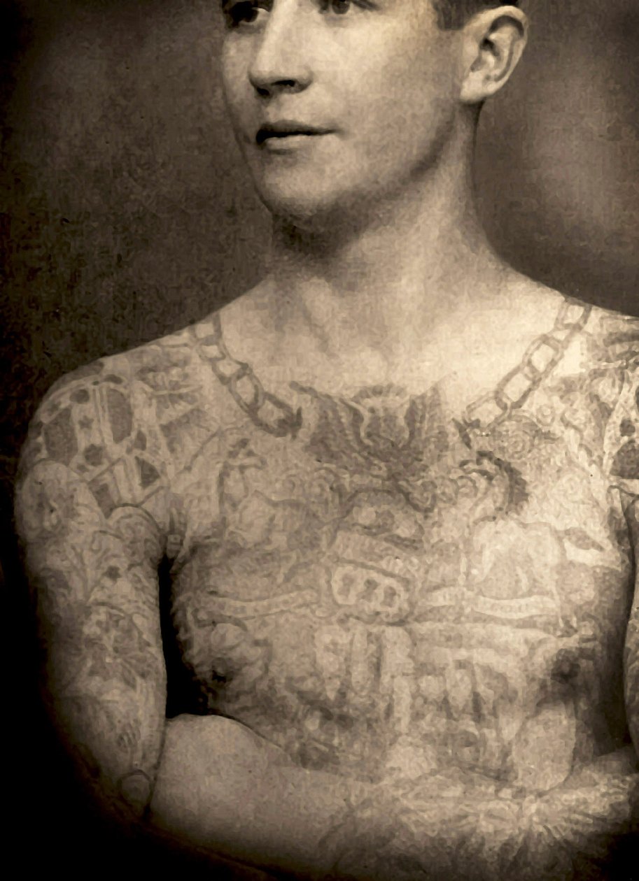Skåpkort av en tatuerad man, ca 1880 av Charles Eisenmann