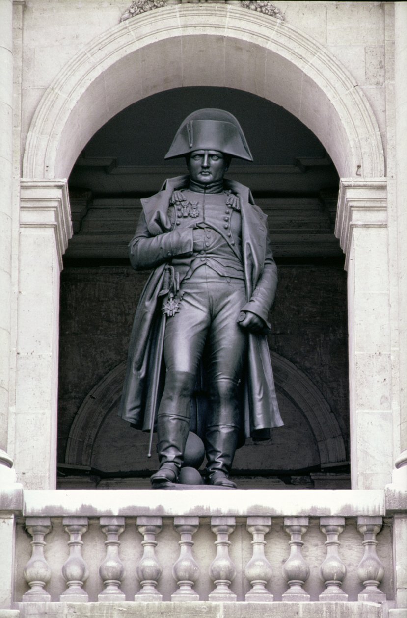 Napoleon I (1769-1821) i en storrock, 1831-33 (brons) av Charles Emile Marie Seurre