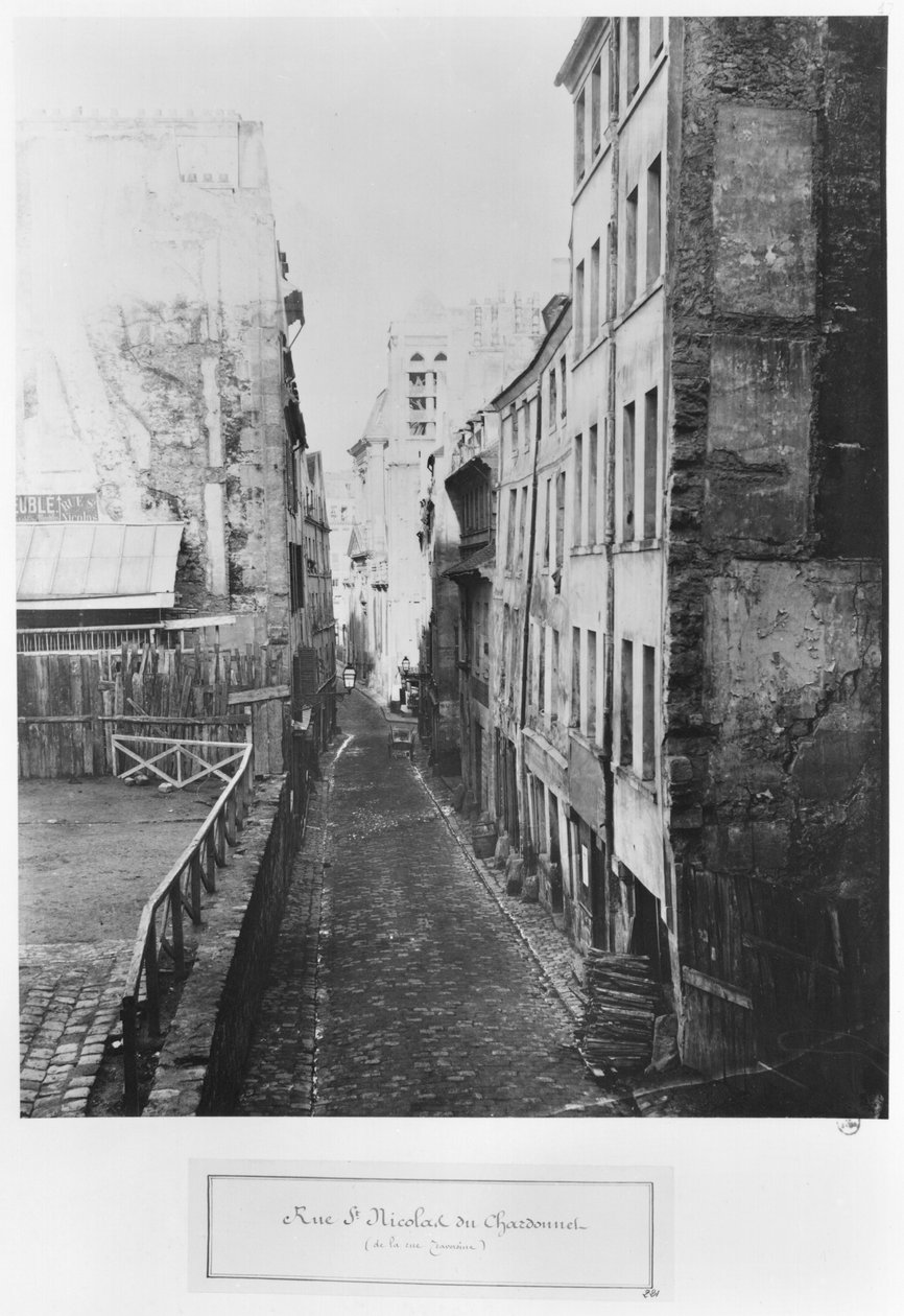 Rue Saint-Nicolas-du-Chardonnet, från gatan Traversine, Paris, 1858-78 av Charles Marville