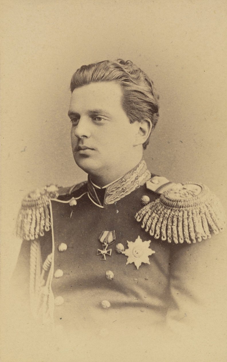 Vladimir Alexandrovitch de Russie - Porträtt av storhertig Vladimir Alexandrovich av Ryssland (1847-1909), av Bergamasco, Charles (Karl) (1830-1896). Albumin Photo, ca 1865. Ryska statens film- och fotoarkiv, Krasnogorsk av Charles Bergamasco