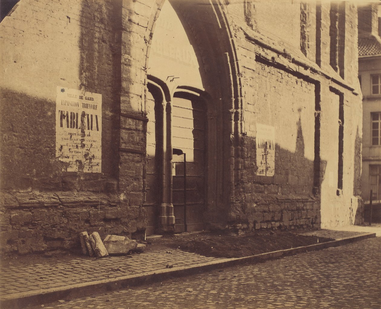 [Dörröppning till Predikheevenkerk, Gent, Belgien], ca. 1858. av Charles D