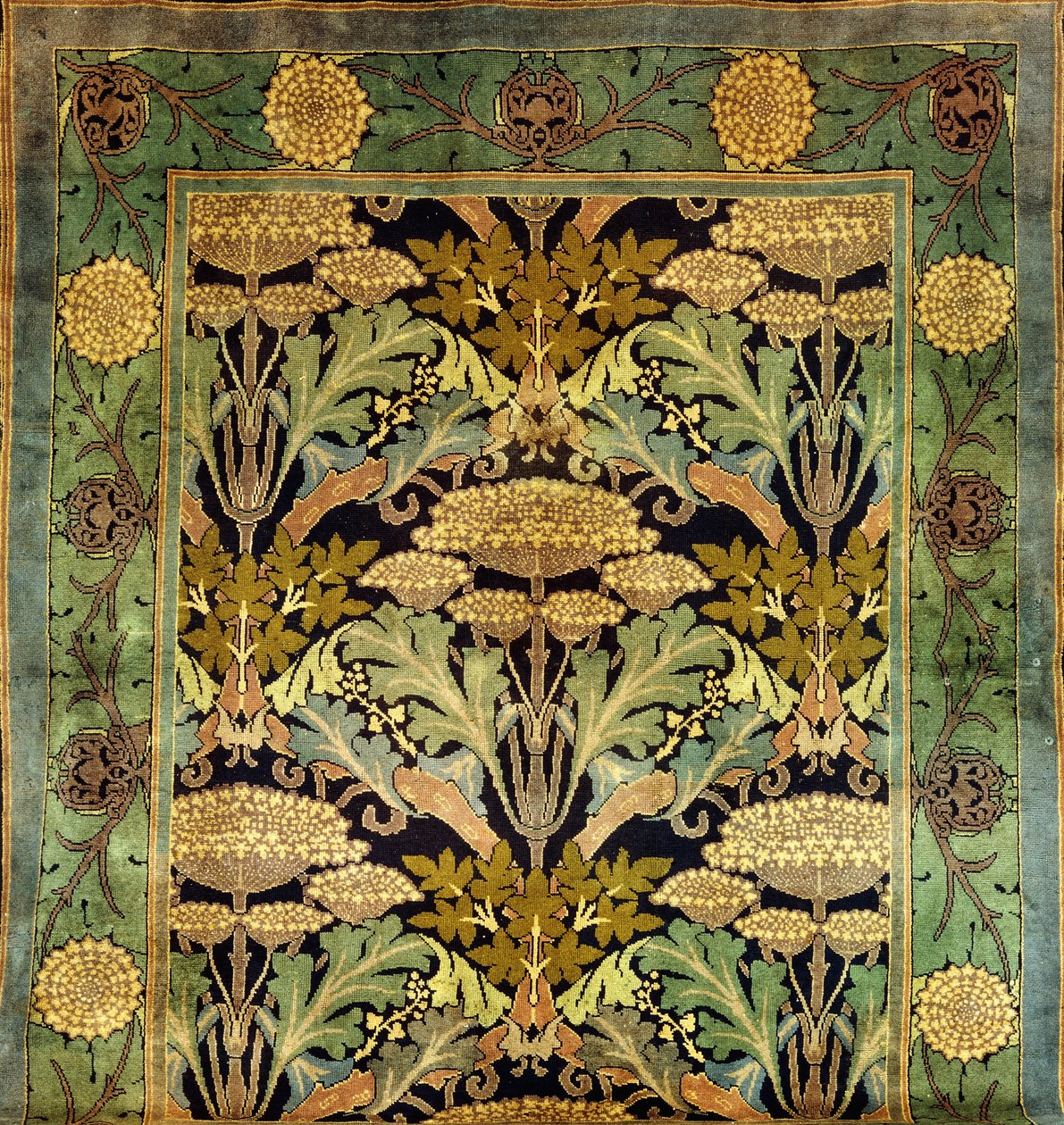En Donegal-ullmatta med blommönster, c.1903 (ull) av Charles Francis Annesley Voysey