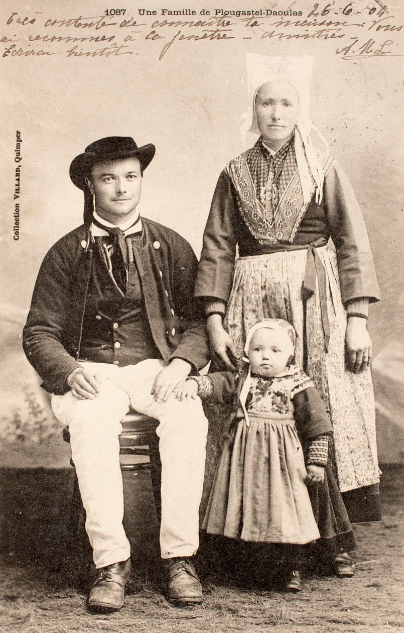Gammalt vykort/Plougastel Daoulas familj/Bretagne/Frankrike av Augustus Kollner