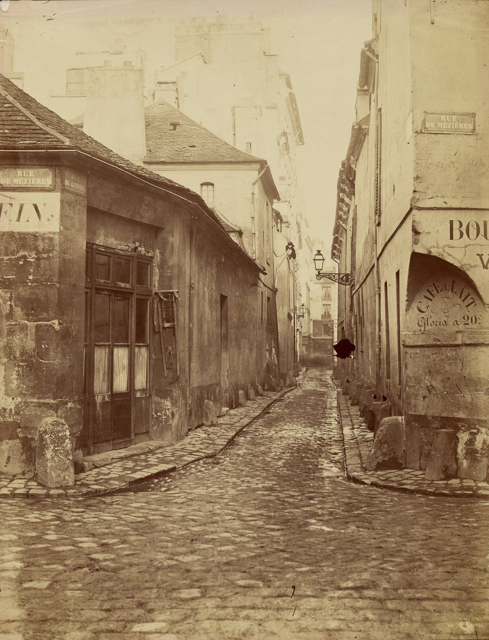 Rue du Gindre (en del av Rue Madame). Vy från Rue de Mézières mot Rue du Vieux-Colombier. av Charles Marville