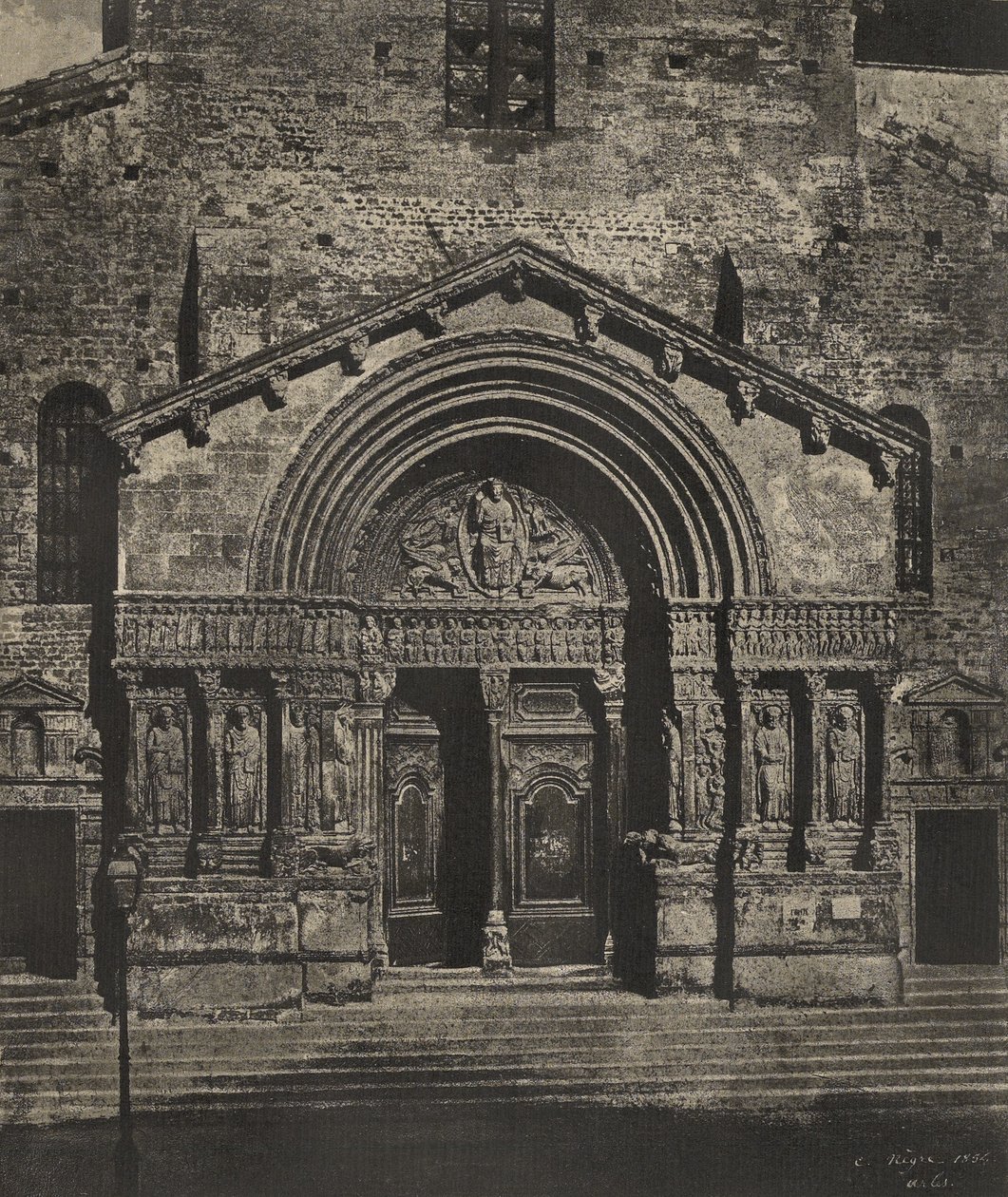 Portalen till Saint-Trophime i Arles av Charles Nègre