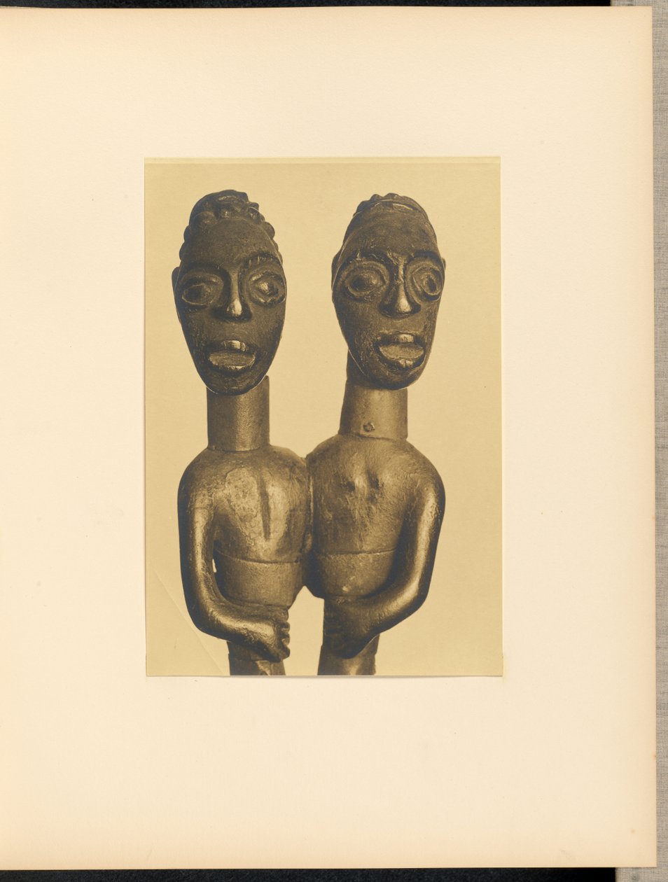 [Afrikansk träskulptur] av Charles Sheeler