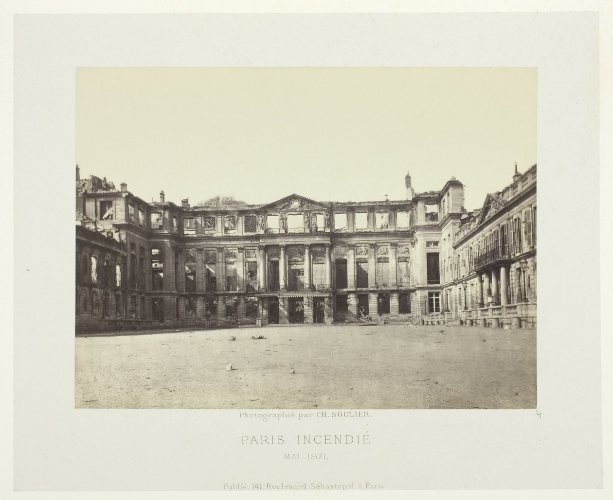 Paris Fire (fasad av Palais de Saint-Cloud), från serien "Paris Incendié" av Charles Soulier