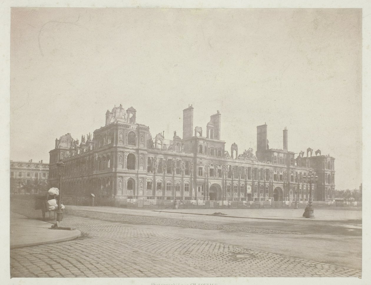 Paris Fire (The Facade of City Hall), från serien "Paris Incendié" av Charles Soulier