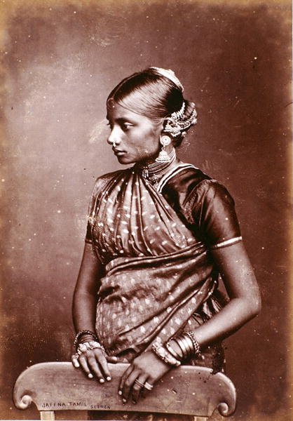 Porträtt av en tamilsk tjej (albumintryck på kort) av Charles T Scowen and Co
